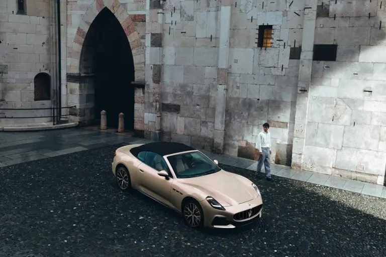 Maserati GranTurismo Rosso Velluto e GranCabrio Oro Lirico - 9