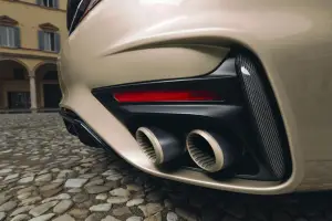 Maserati GranTurismo Rosso Velluto e GranCabrio Oro Lirico