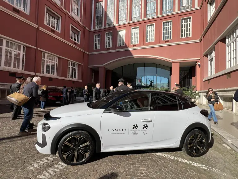 Galleria 2025-11-10 19-32 - 16