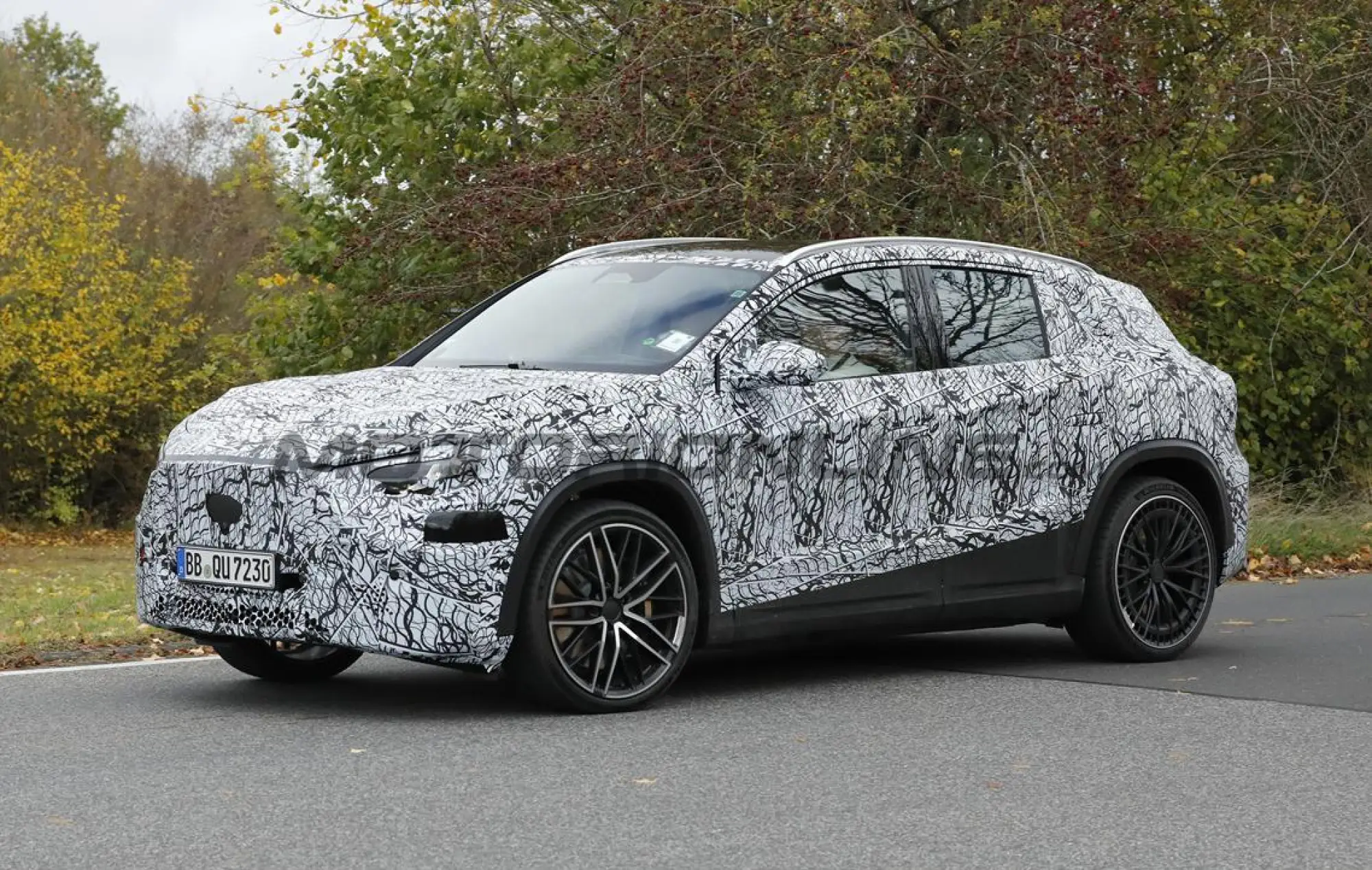 Mercedes-AMG GLA 35 2027 - Foto spia 11-11-2025 - 2