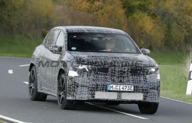 BMW iX3 M - Foto spia 13-11-2025 - 2