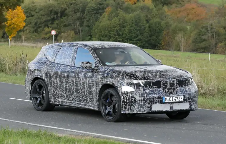 BMW iX3 M - Foto spia 13-11-2025 - 3