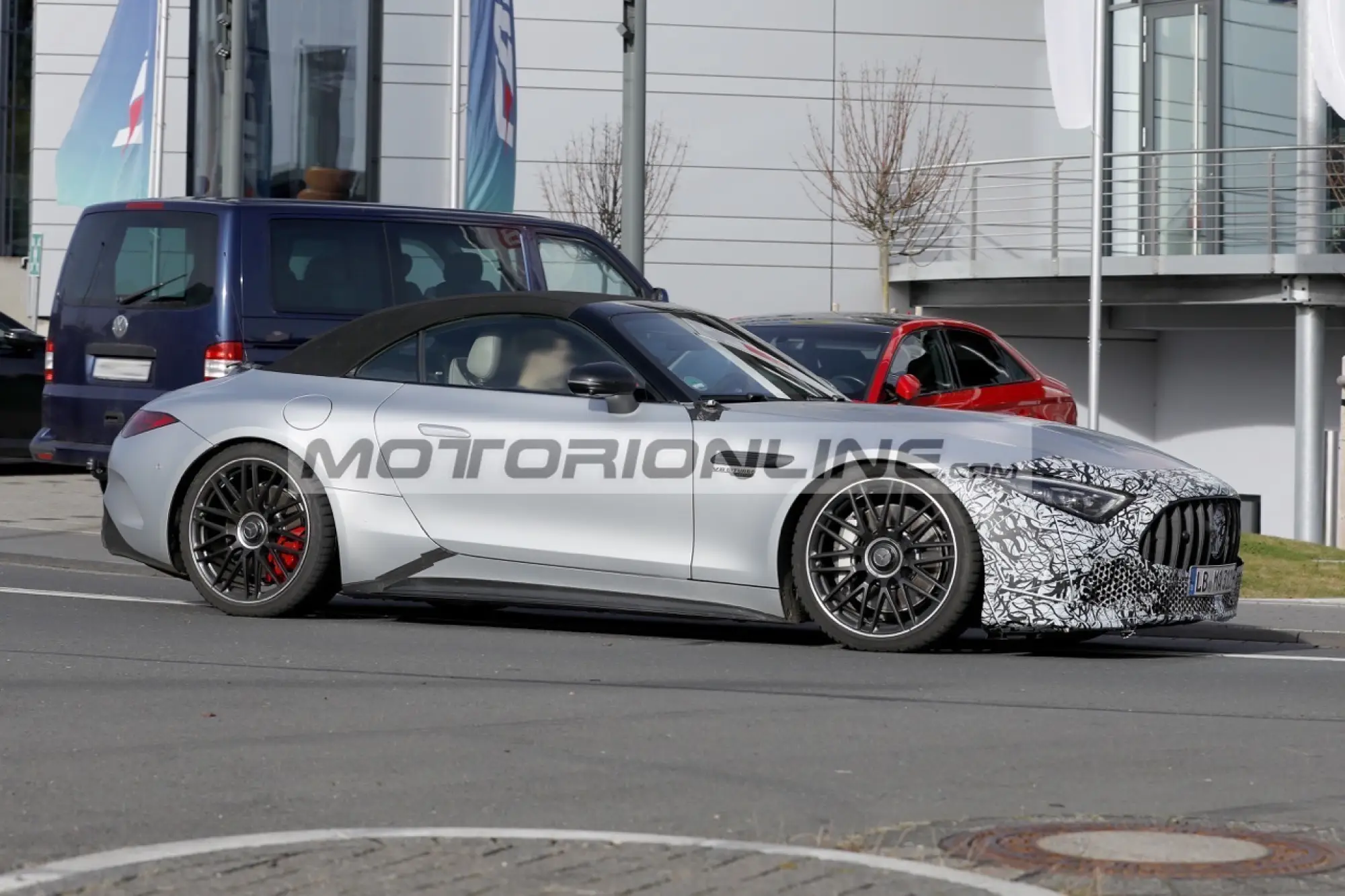 Mercedes AMG SL - Foto spia 13-11-2025 - 5