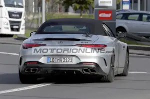 Mercedes AMG SL - Foto spia 13-11-2025