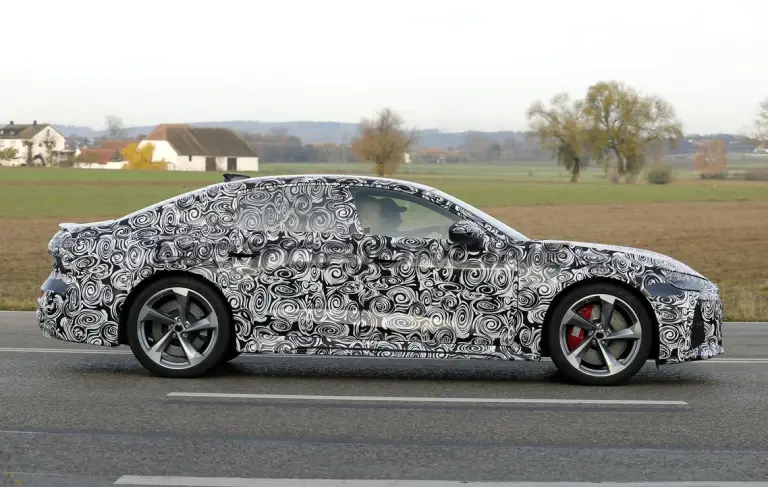 Audi RS6 2027 - Foto spia 17-11-2025 - 5