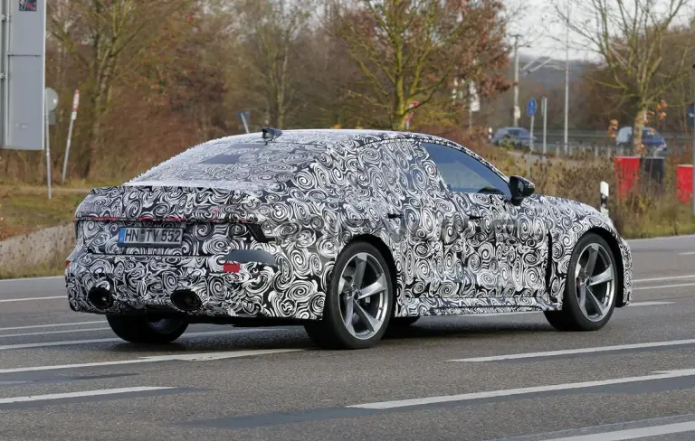 Audi RS6 2027 - Foto spia 17-11-2025 - 6