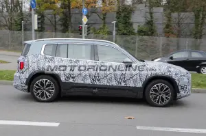 Mercedes GLB - Foto spia 17-11-2025
