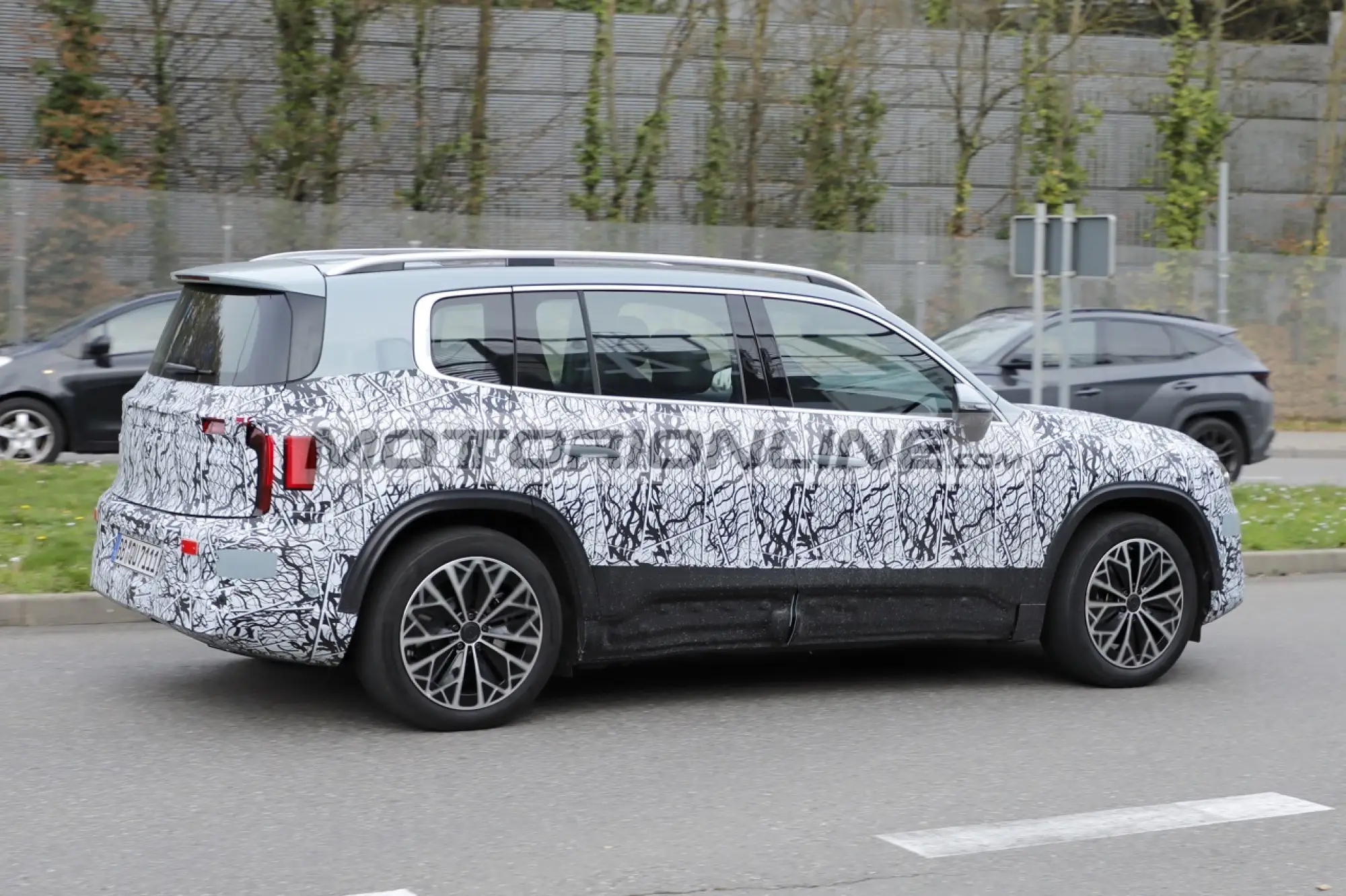 Mercedes GLB - Foto spia 17-11-2025 - 6