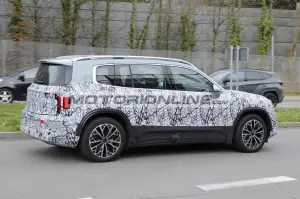 Mercedes GLB - Foto spia 17-11-2025