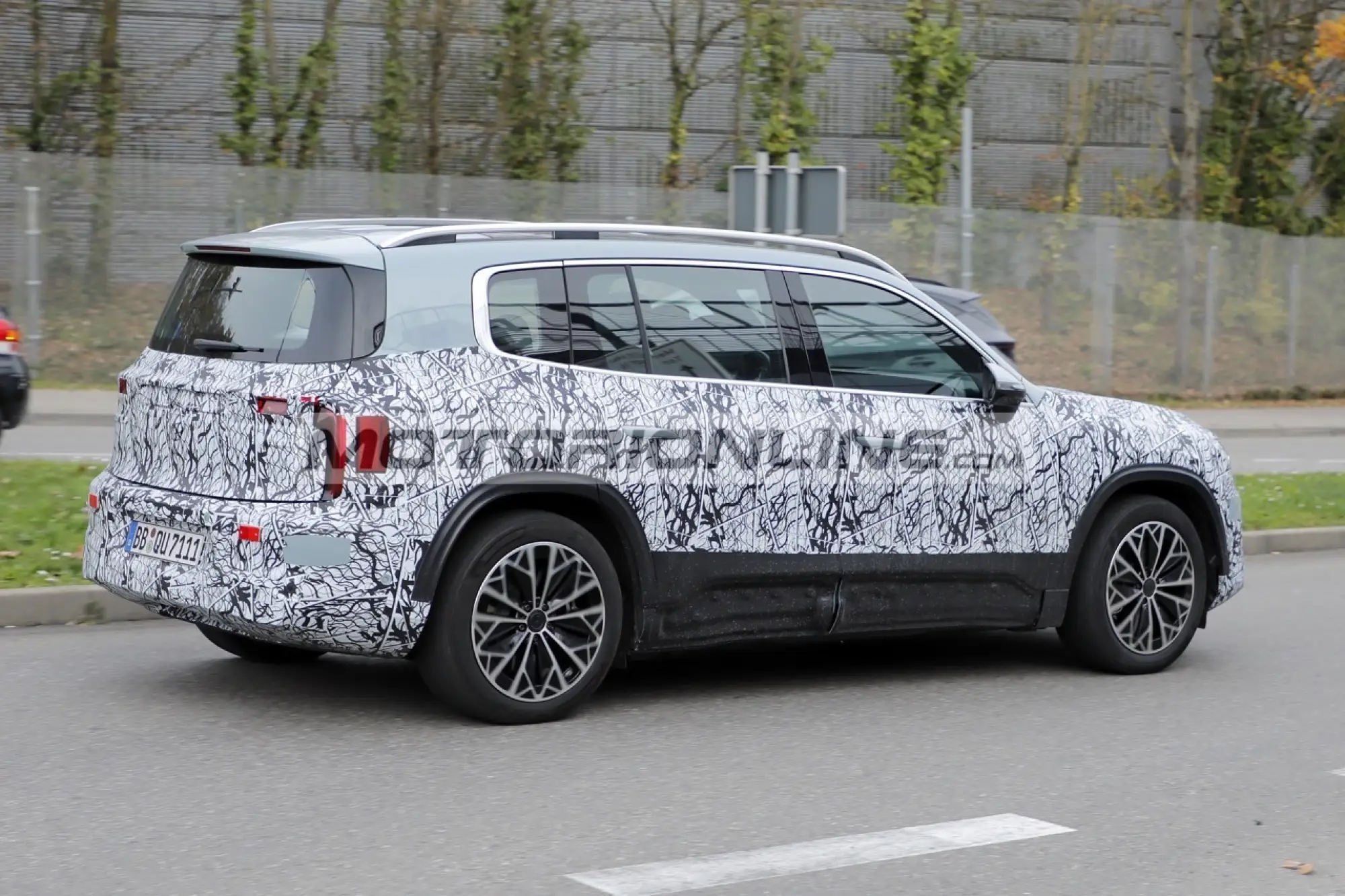 Mercedes GLB - Foto spia 17-11-2025 - 9