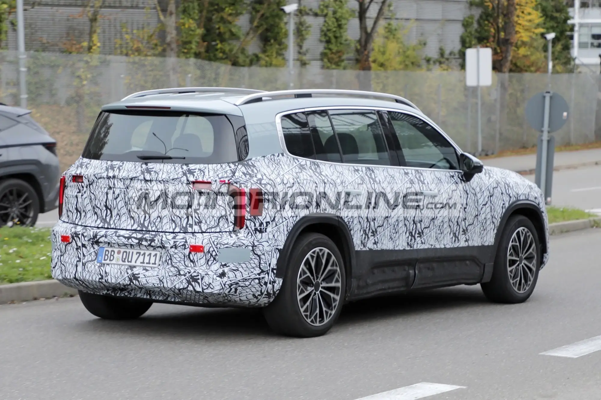 Mercedes GLB - Foto spia 17-11-2025 - 7