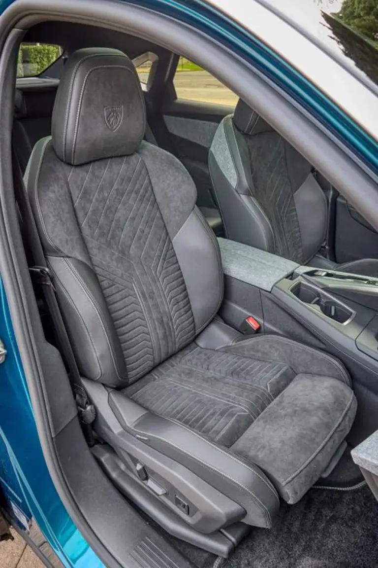 Peugeot 3008 Dual Motor - La Gruyere - 4