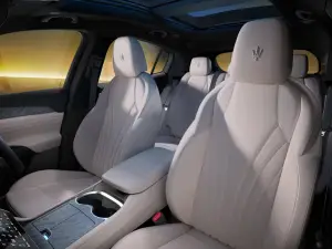 Maserati Grecale Lamina Blu