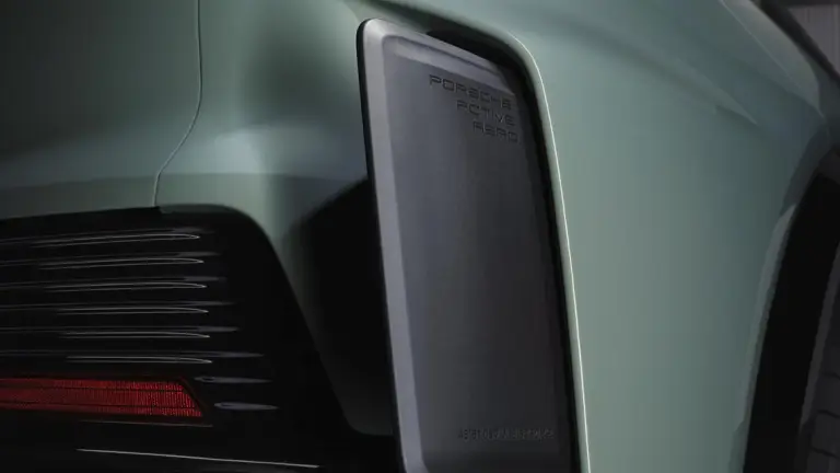 Porsche Cayenne Electric - 34