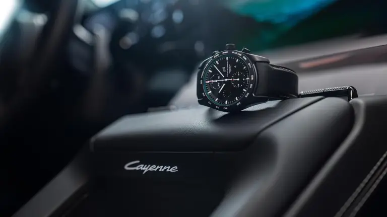 Porsche Cayenne Electric - 43