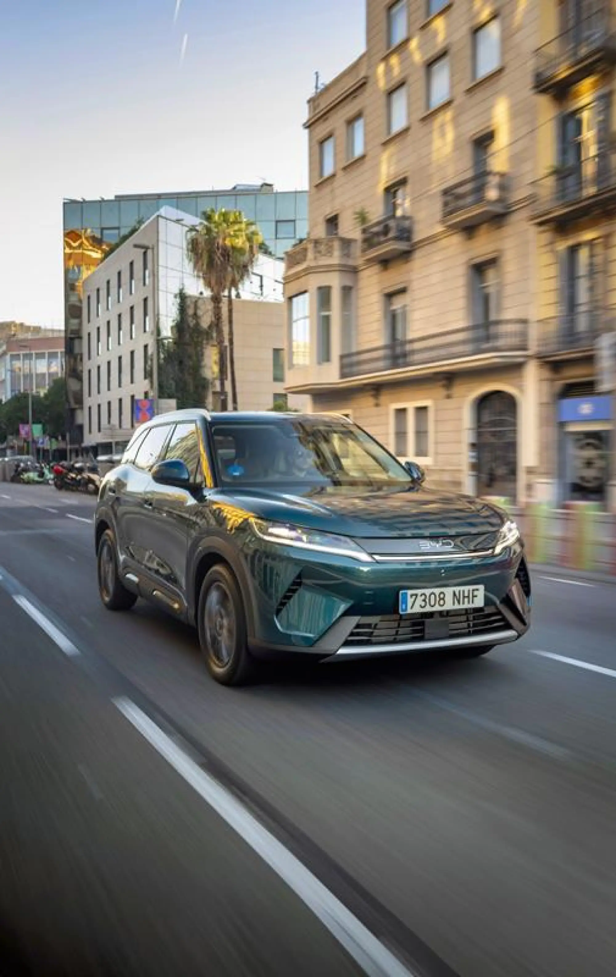 BYD Atto 2 DM-i - 37