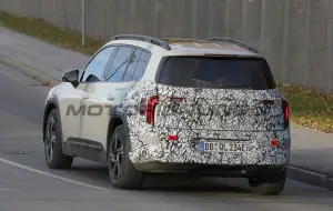 Mercedes GLB 2026 - Foto spia 21-11-2025 - 10