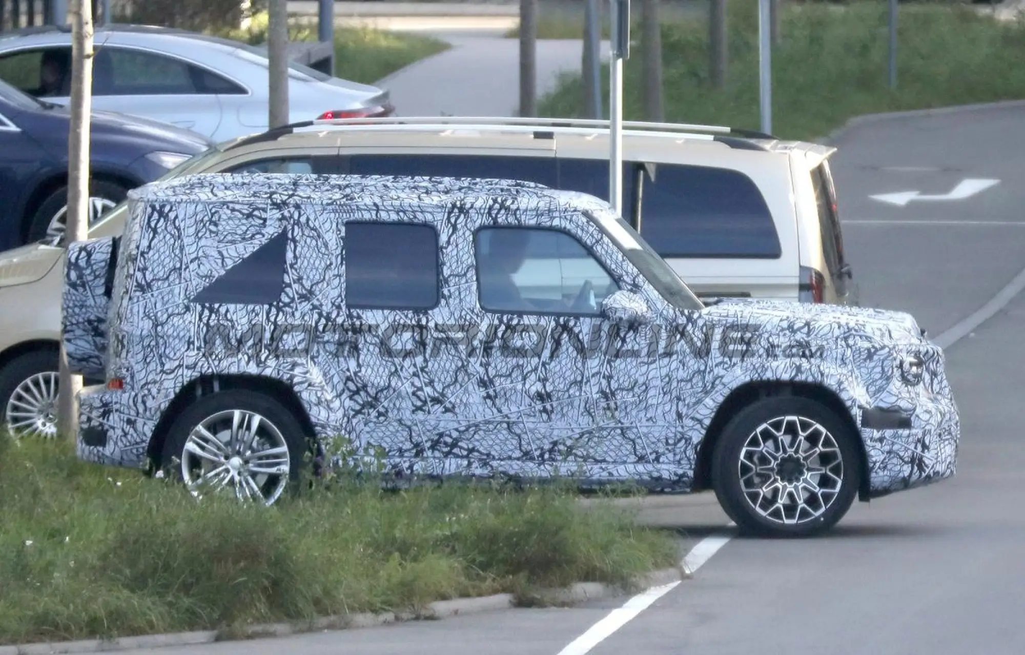 Mercedes baby Classe G - Foto spia 25-11-2025 - 5