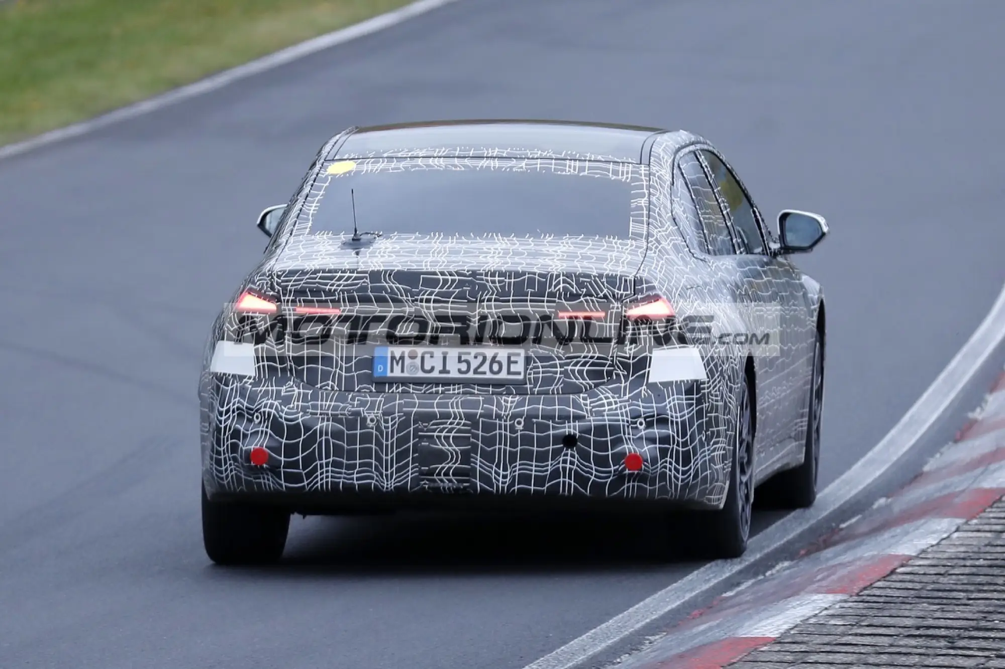 BMW Serie 3 e i3 2027 - Foto spia - 9