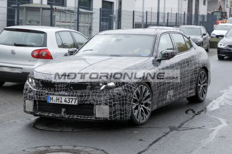 BMW Serie 3 e i3 2027 - Foto spia - 12