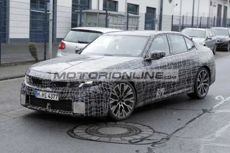 BMW Serie 3 e i3 2027 - Foto spia - 13