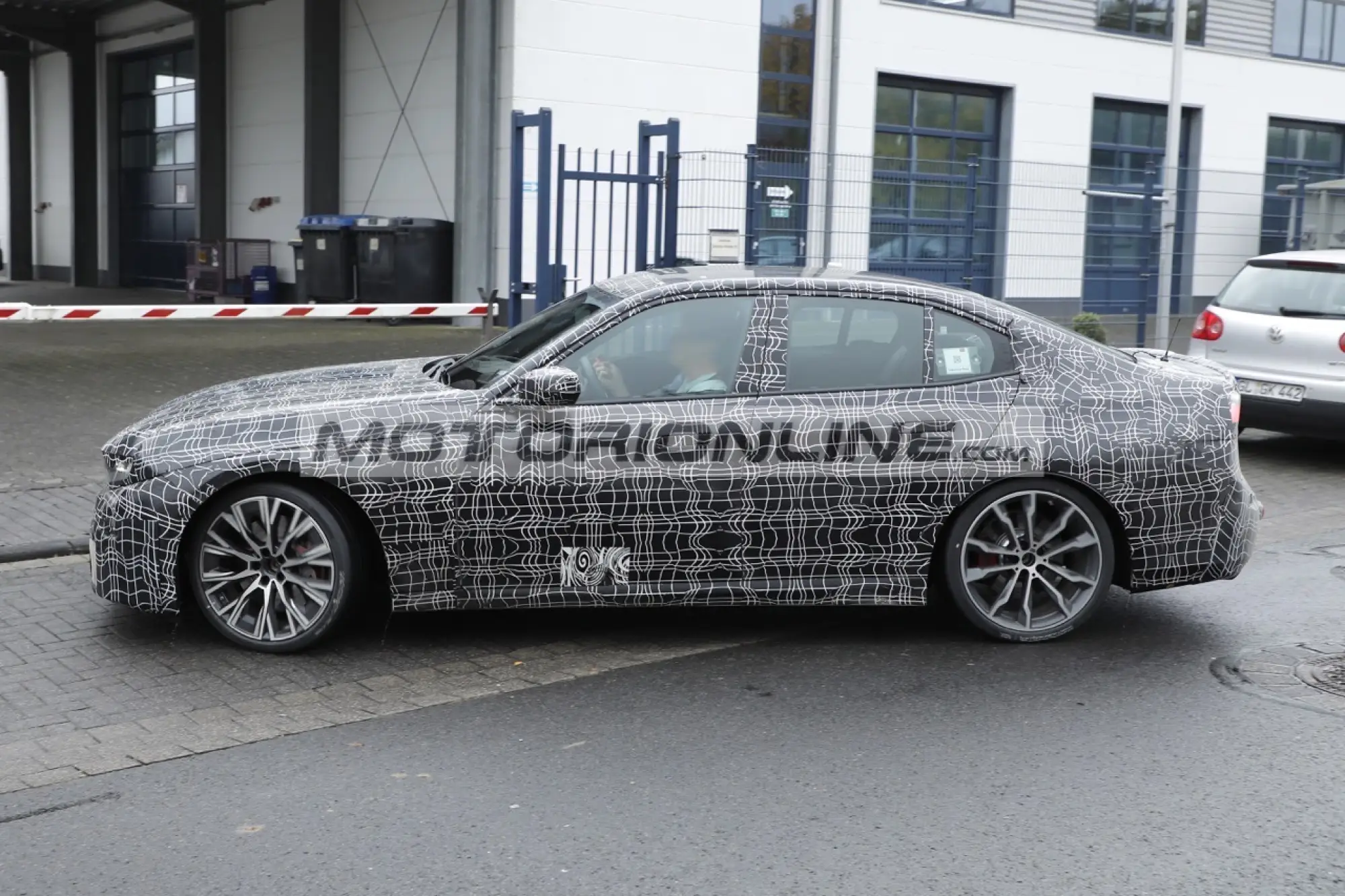 BMW Serie 3 e i3 2027 - Foto spia - 14