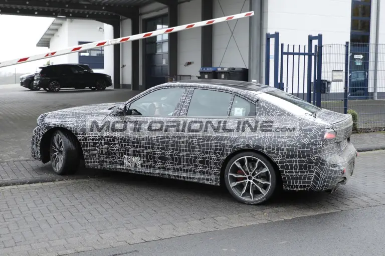 BMW Serie 3 e i3 2027 - Foto spia - 15