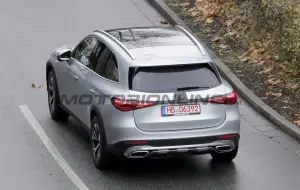 Mercedes GLC 2026 - Foto spia 01-12-2025