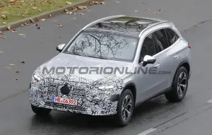 Mercedes GLC 2026 - Foto spia 01-12-2025