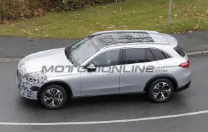 Mercedes GLC 2026 - Foto spia 01-12-2025