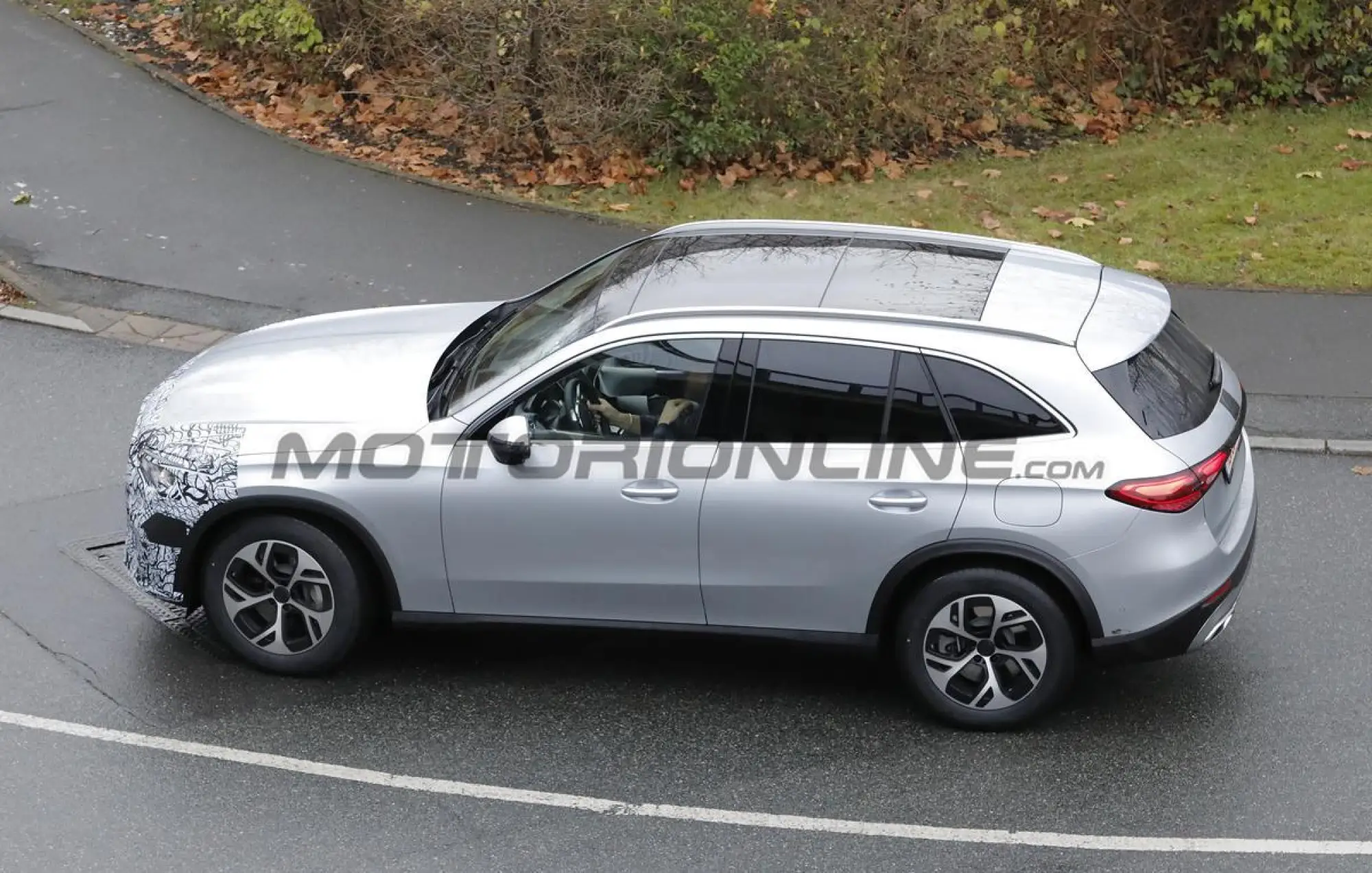 Mercedes GLC 2026 - Foto spia 01-12-2025 - 13