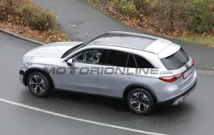 Mercedes GLC 2026 - Foto spia 01-12-2025