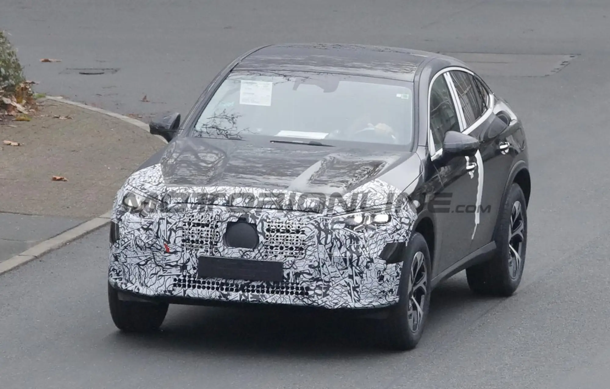 Mercedes GLC 2026 - Foto spia 01-12-2025 - 9
