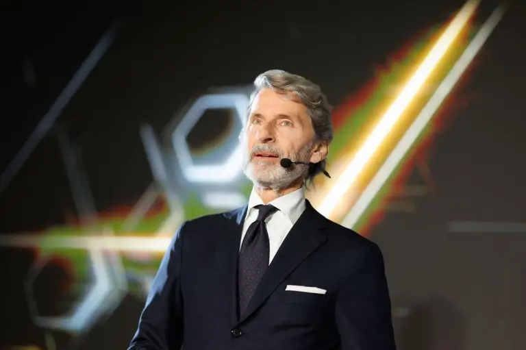 Lamborghini Praga - 13