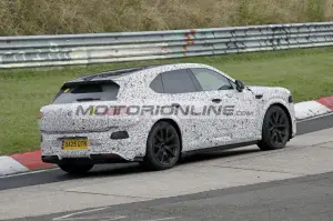 Bentley SUV elettrico - Foto spia 4-12-2025 - 8