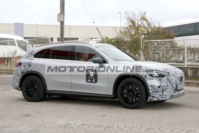 Mercedes AMG GLC elettrica - Foto spia 5-12-2025 - 5