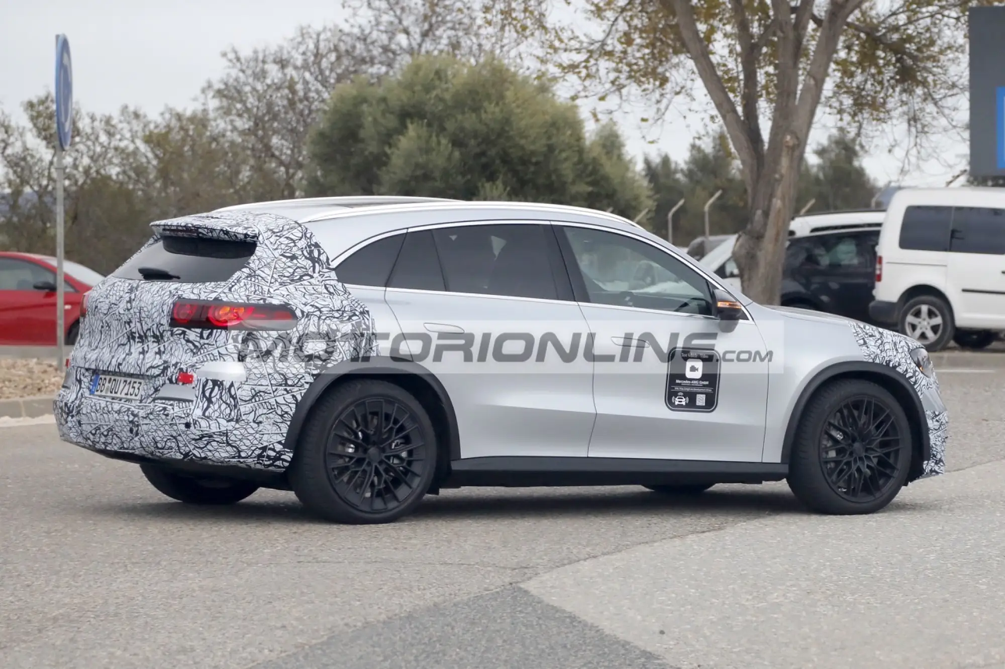 Mercedes AMG GLC elettrica - Foto spia 5-12-2025 - 9