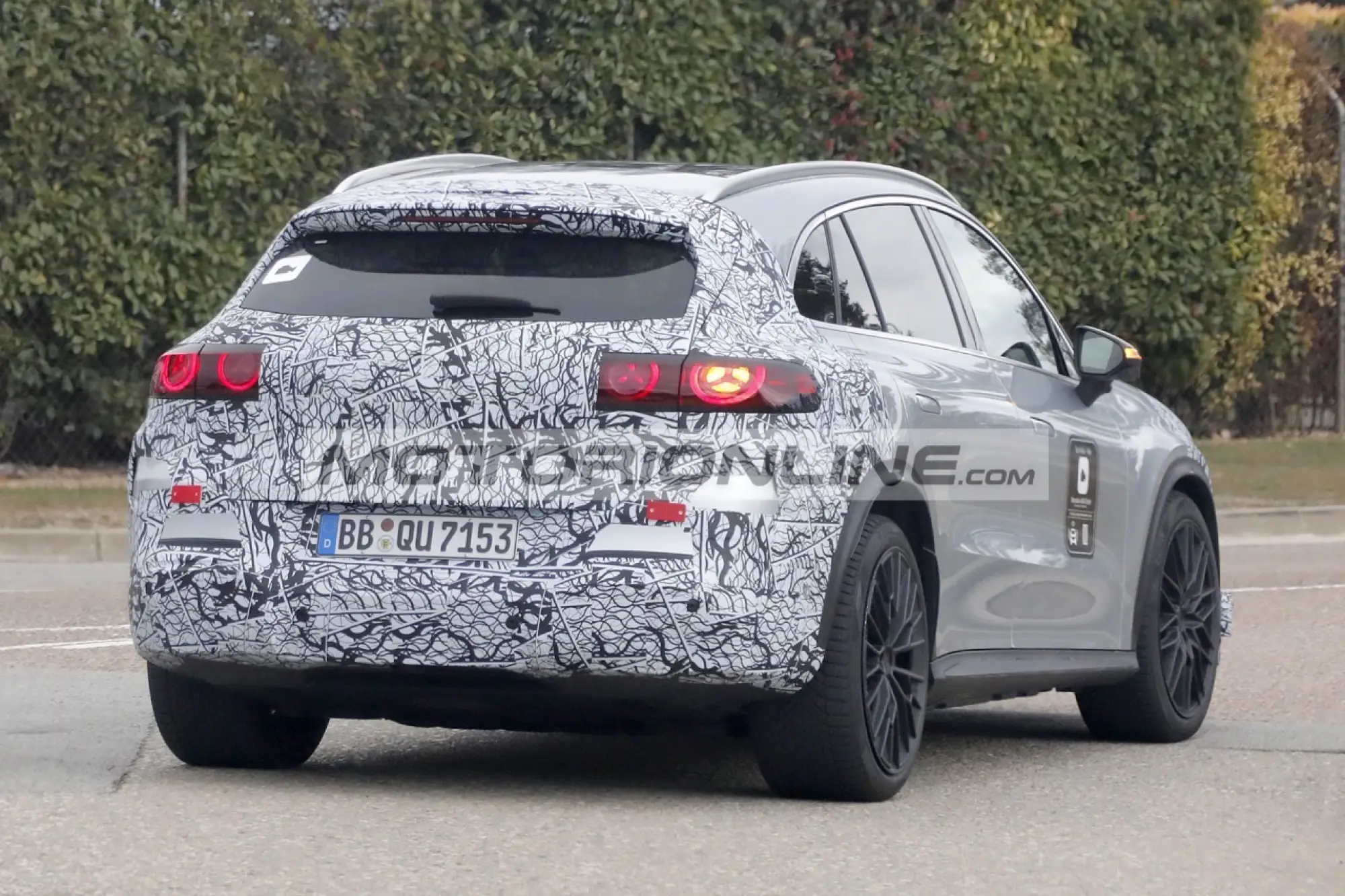 Mercedes AMG GLC elettrica - Foto spia 5-12-2025 - 11