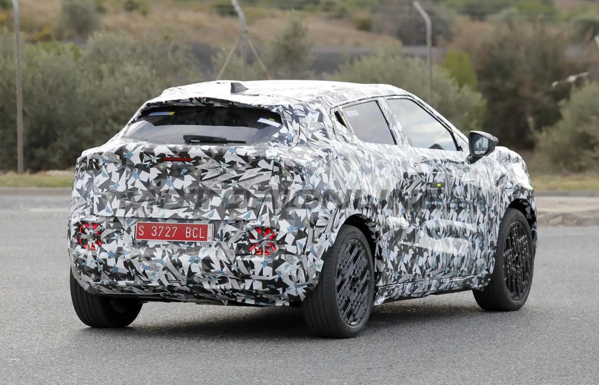 Nissan Juke 2026 - Foto spia 09-12-2025 - 10