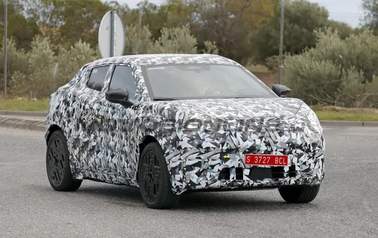 Nissan Juke 2026 - Foto spia 09-12-2025 - 3