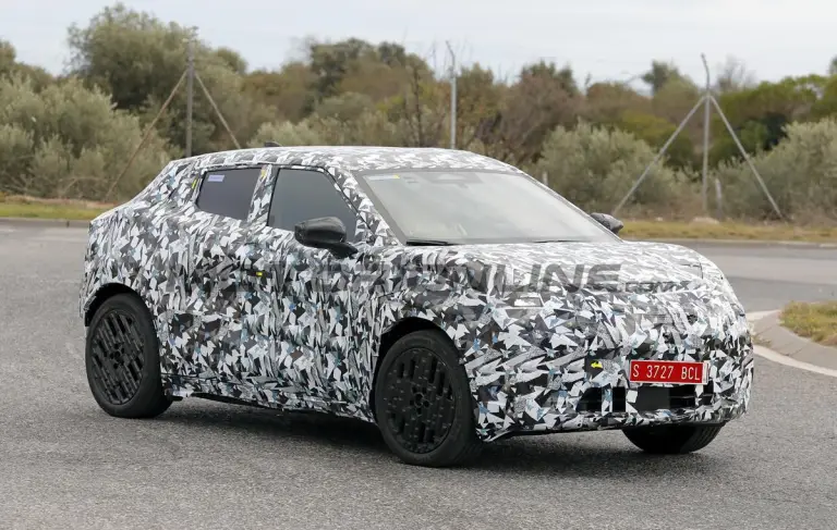 Nissan Juke 2026 - Foto spia 09-12-2025 - 2