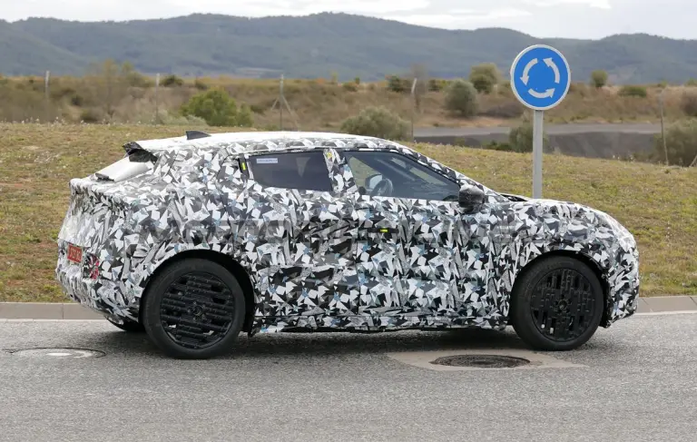 Nissan Juke 2026 - Foto spia 09-12-2025 - 5