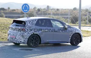 Cupra Born 2026 - Foto spia 09-12-2025