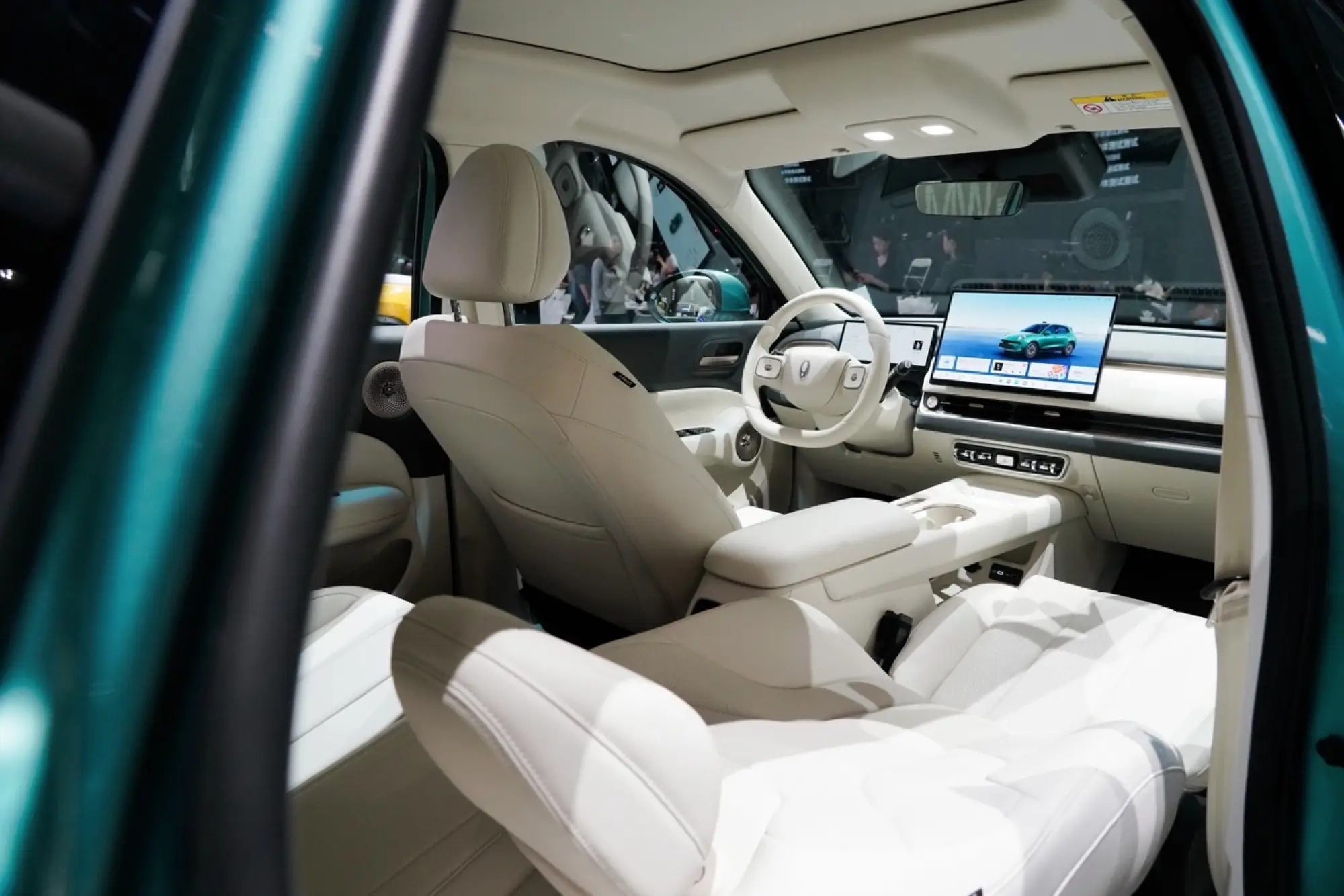 GWM Ora 5 - Foto Cina - 13