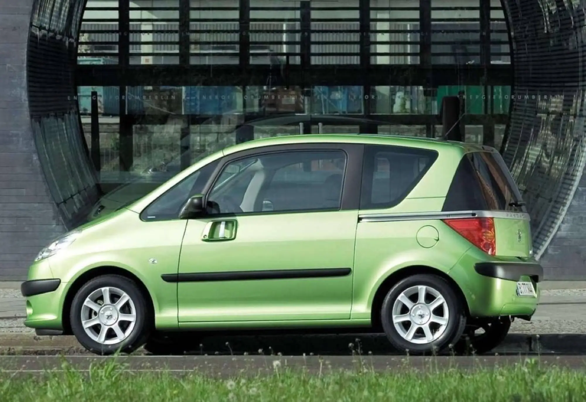 Peugeot 107 e 1007 - 20 anni - 8