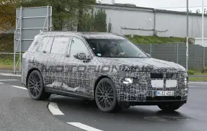 BMW X7 2028 - Foto spia 12-12-2025