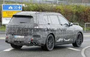BMW X7 2028 - Foto spia 12-12-2025