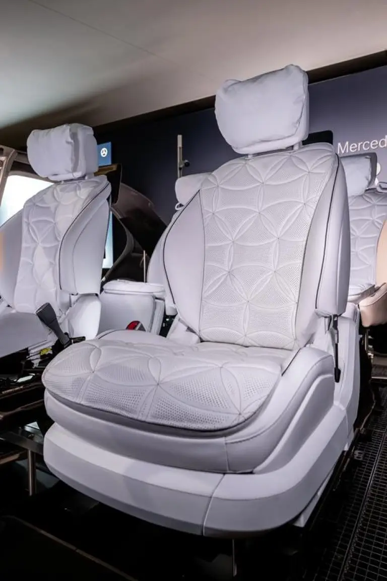 Mercedes - Tomorrow XX - 15