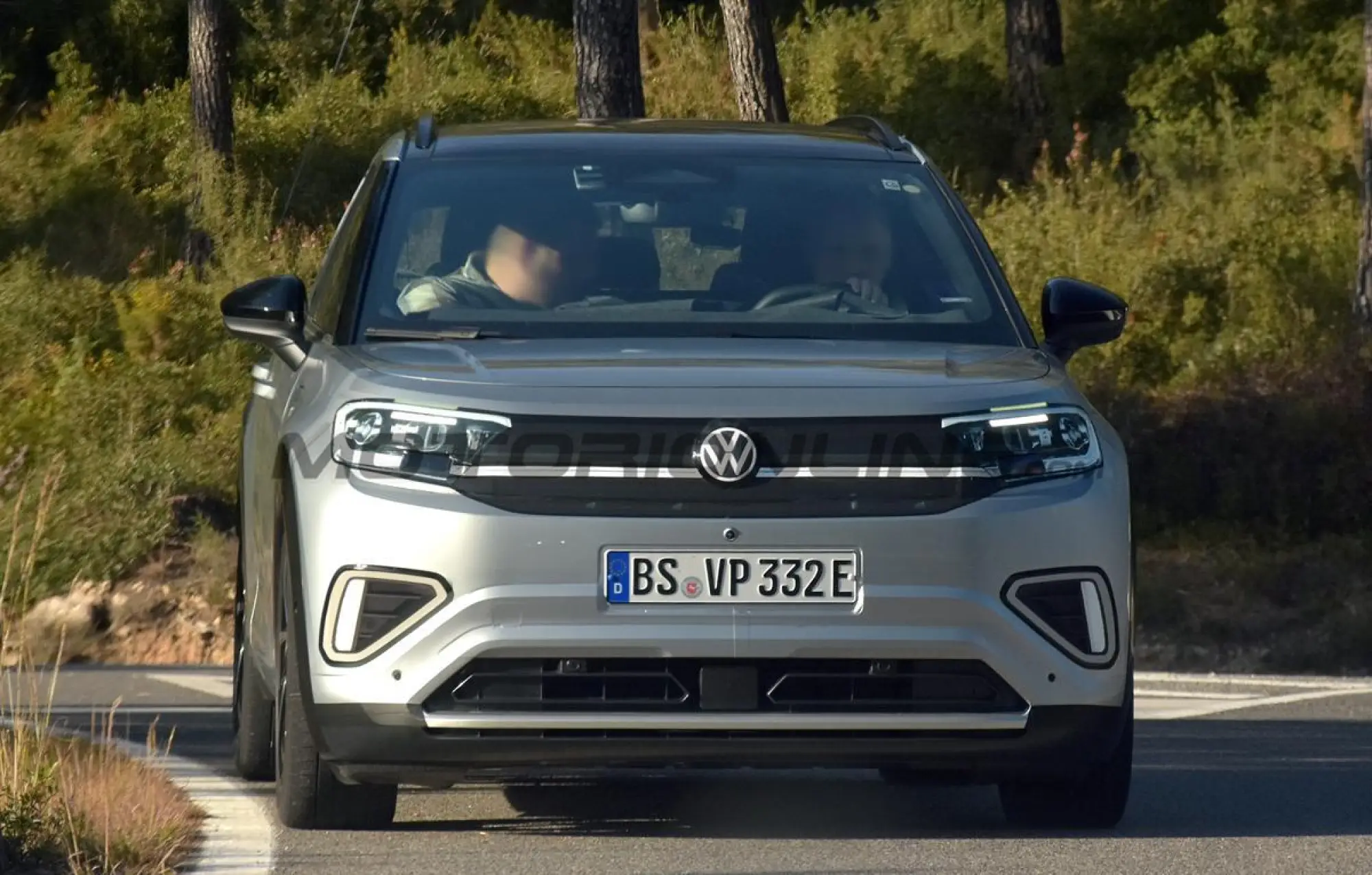 Volkswagen ID Cross - Foto spia 18-12-2025 - 1