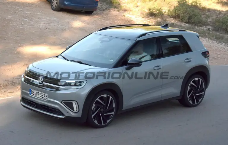 Volkswagen ID Cross - Foto spia 18-12-2025 - 5